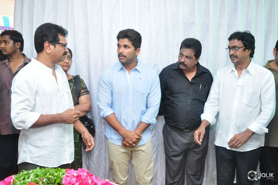 Celebrities-Pay-Homage-To-Edida-Nageswara-Rao